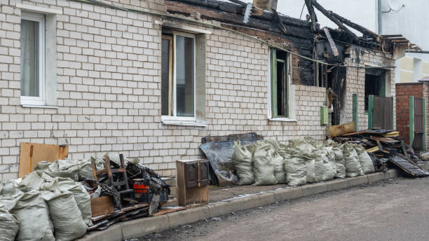 24/7 Emergency Fire Damage Removal experts in Saraland, AL